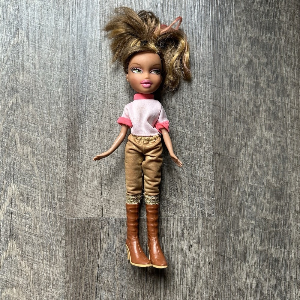 Bratz Doll Yasmin 2001 MGA Pink Top Mint‎ Pants Brown Boots Fashion Doll